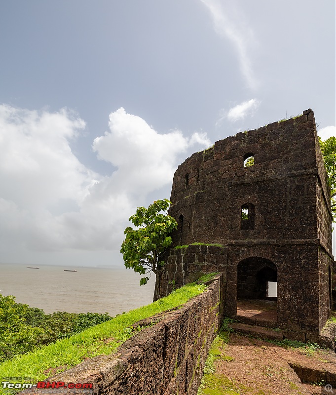 Mutton Thalis, Beaches and Rains - A Monsoon Drive to Coastal Maharashtra-fort-11.jpg