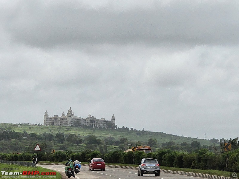 16 cars & a wet tarmac - 1800 Km of Monsoon Drive to Konkan Coast from Bangalore-d1_bbf4.jpg