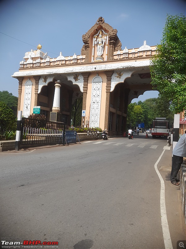 Drive from Pondicherry to Kalahasthi, Tirupati and Srisailam via the roads less travelled-08alipiri-entrance.jpg