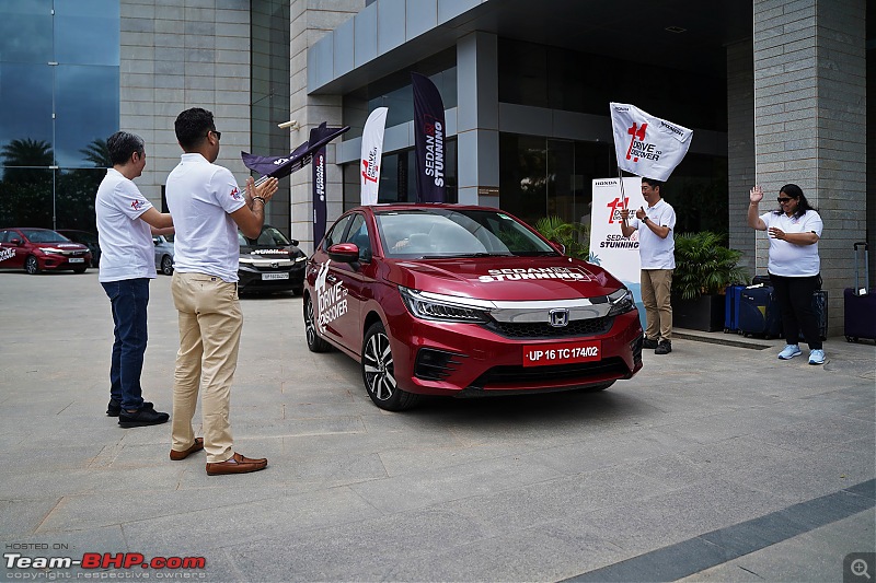 Honda Drive to Discover | Bangalore - Coorg - Wayanad - Kochi | Spice, coffee and tea route-flag-off1.jpg
