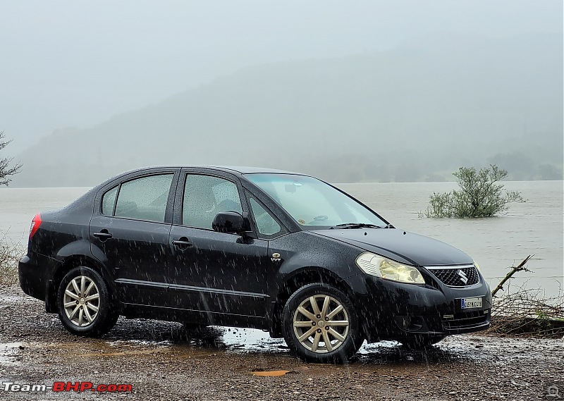 Rain-drenched Maharashtra and an Old Car-20220917_14522501.jpg