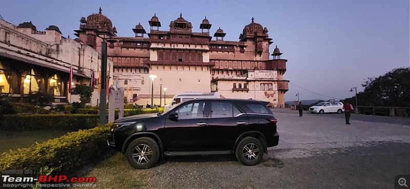 A painting that launched a 4000 km drive | Caves, Forts and a Fortuner-02.forts-fortuner.jpg