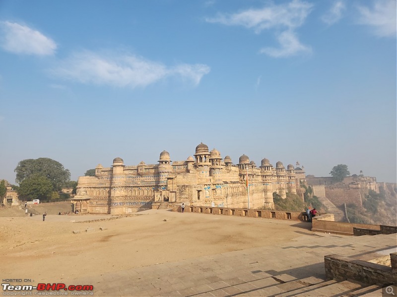 A painting that launched a 4000 km drive | Caves, Forts and a Fortuner-21.gwalior-fort.jpg