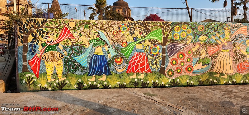 A painting that launched a 4000 km drive | Caves, Forts and a Fortuner-43.colorful-murals.jpg