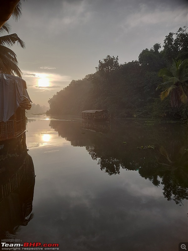 A package tour to Kerala in the winter-40.-sunrise.jpg