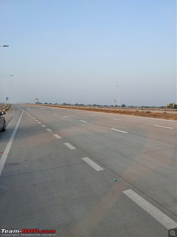 Weekend Drive from Bangalore to Samruddhi Mahamarg & back | 2600 km | 4 Cars-14-expressway-drive-pics-9.jpg