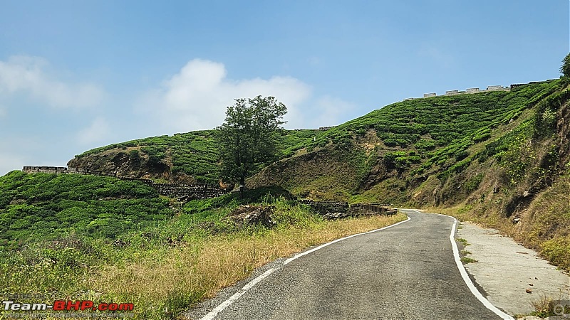 Valparai Story - A farmstay in a tea estate, Nallamudi viewpoint, Sholayar Dam, Thalanar Snow point-s6.jpeg