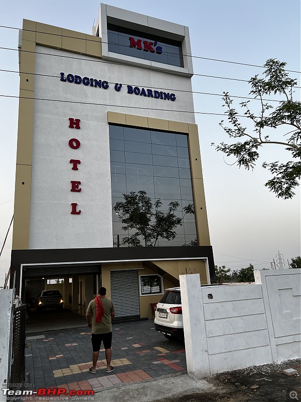 Lucknow to Bangalore - My first cross-country road trip-hotel.jpg