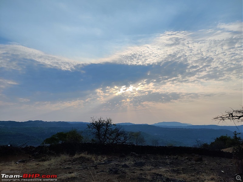 Road-Trip to Bhima Shankar, Maharashtra-evening-sky.jpeg