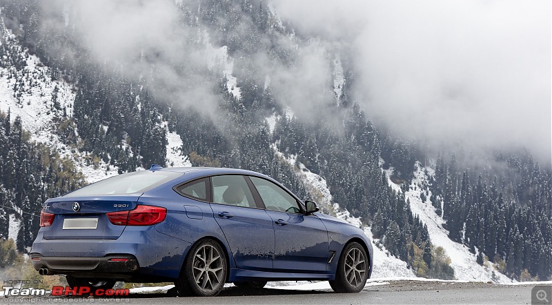 A Road Trip to Leh and Hanle in a BMW 330i GT-snow-4.jpg