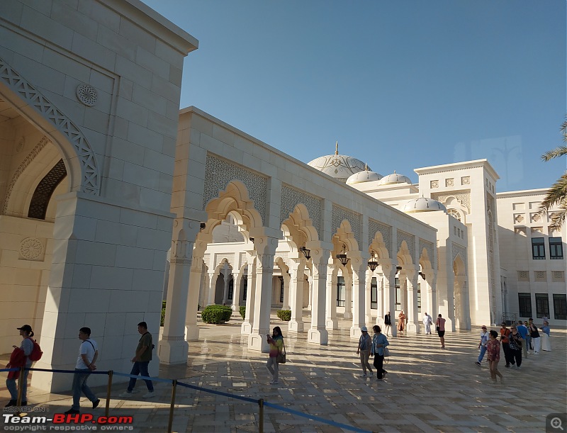 Visiting Qasr Al Watan | Presidential Palace at Abu Dhabi | Gold Class-qaw_busdropoff_2.jpg