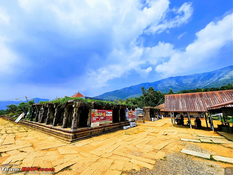 Click image for larger version

Name:	tIRUNELLI tEMPLE PANOROMA.jpg
Views:	N/A
Size:	1.29 MB
ID:	2599641