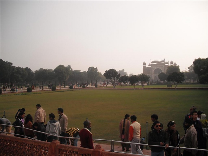 The Taj Mahal. A roadtrip.-new-delhi-auto-expo2-362-large.jpg