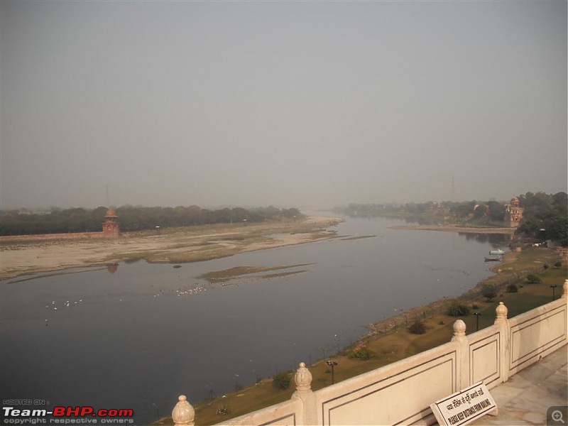 The Taj Mahal. A roadtrip.-new-delhi-auto-expo2-377-large.jpg