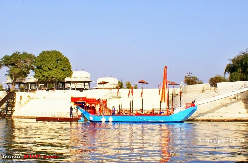 Name:  Boat ride _ Pichola Lake_City Palace and surroundings 4.JPG
Views: 2088
Size:  211.4 KB