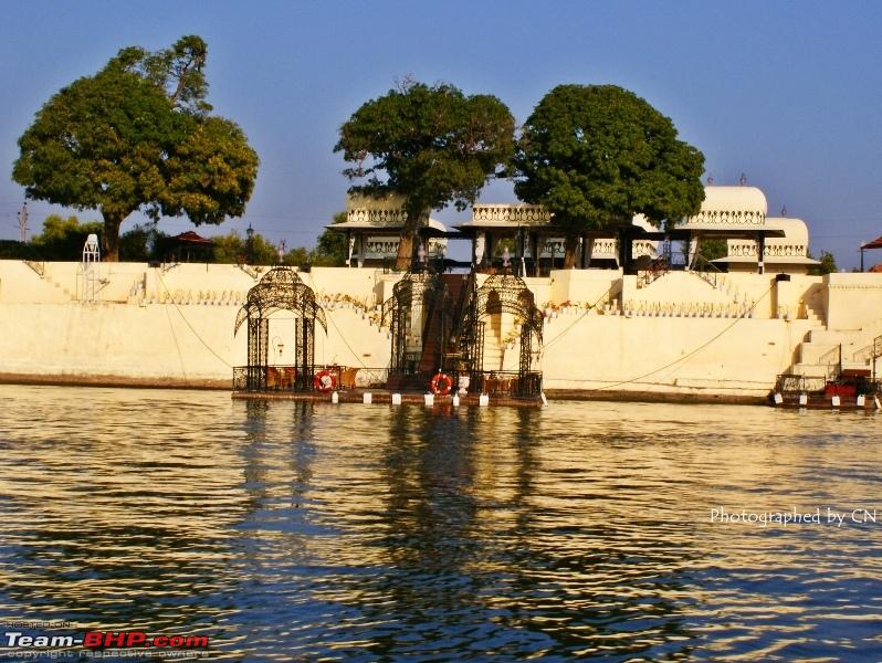Name:  Boat ride _ Pichola Lake_City Palace and surroundings 6.JPG
Views: 1972
Size:  287.0 KB