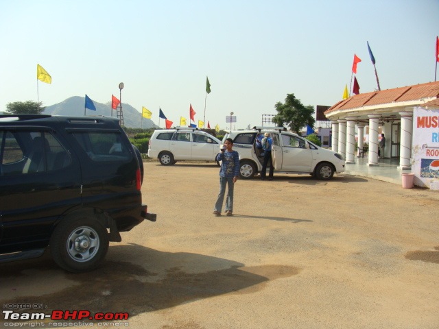 My introduction to Modern Highways: Black Tigress (Safari 2.2) roaming in Rajasthan-dsc02832.jpg