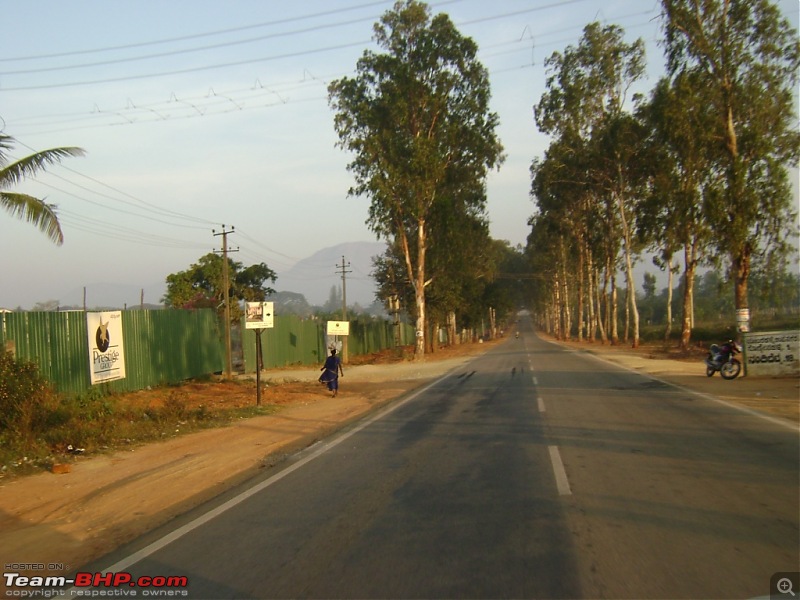 Story of a Vacation (:-))-02-road-nandi-hills-fron-bellary-road.jpg