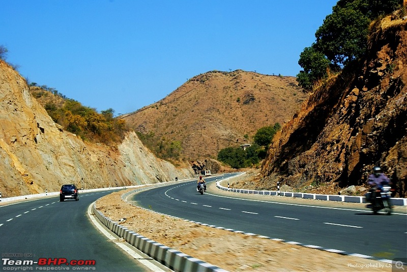 An Incredible Road Trip of a Lifetime to Udaipur, The Most Romantic City in the World-highway-mount-abu-15.jpg