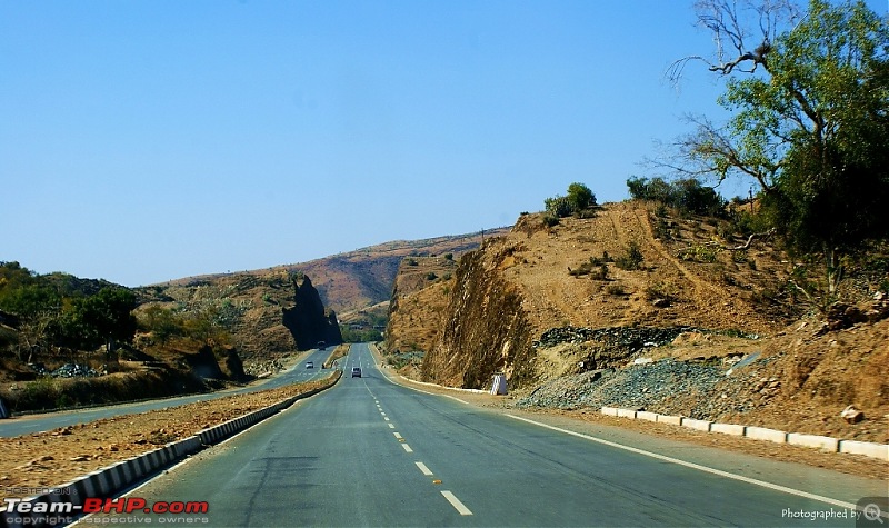 An Incredible Road Trip of a Lifetime to Udaipur, The Most Romantic City in the World-highway-mount-abu-18.jpg