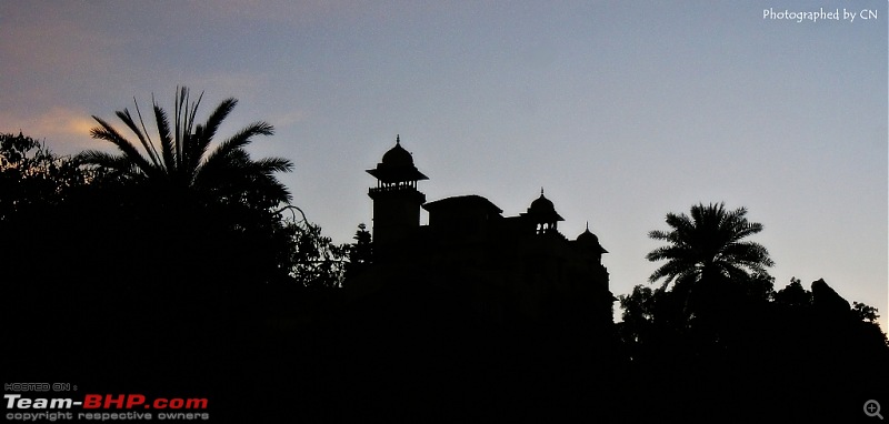 An Incredible Road Trip of a Lifetime to Udaipur, The Most Romantic City in the World-12-silhouette_of_the_palace.jpg