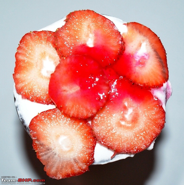 My Fiat Linea's tryst with Goa/Mahabaleshwar/Mumbai/Pune-s-supertasty-strawberry-cream.jpg