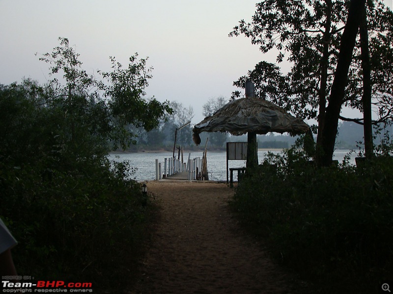 Beach vacation : Maharastra - Goa - Karnataka.-devbagh-jetty.jpg