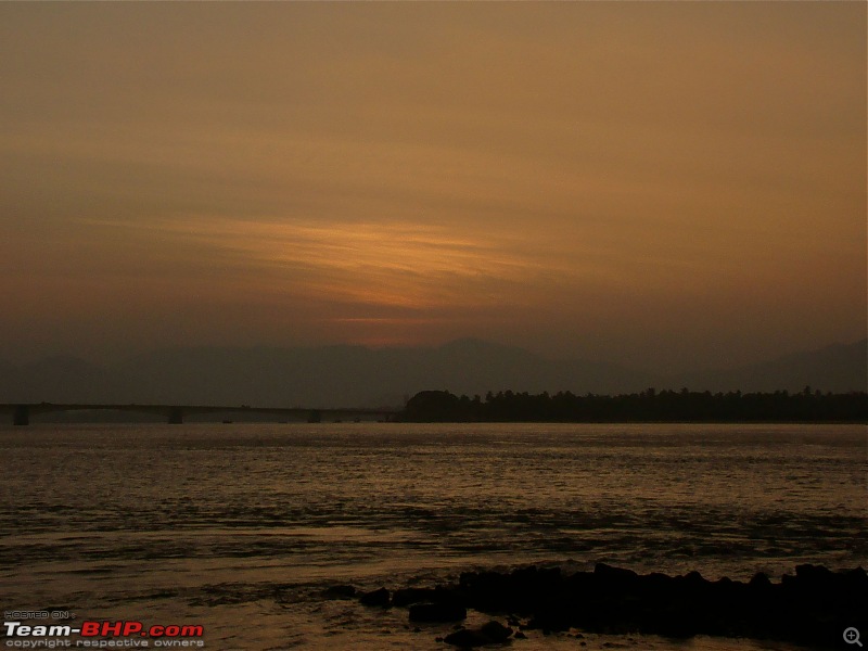 Beach vacation : Maharastra - Goa - Karnataka.-sunrise1.jpg