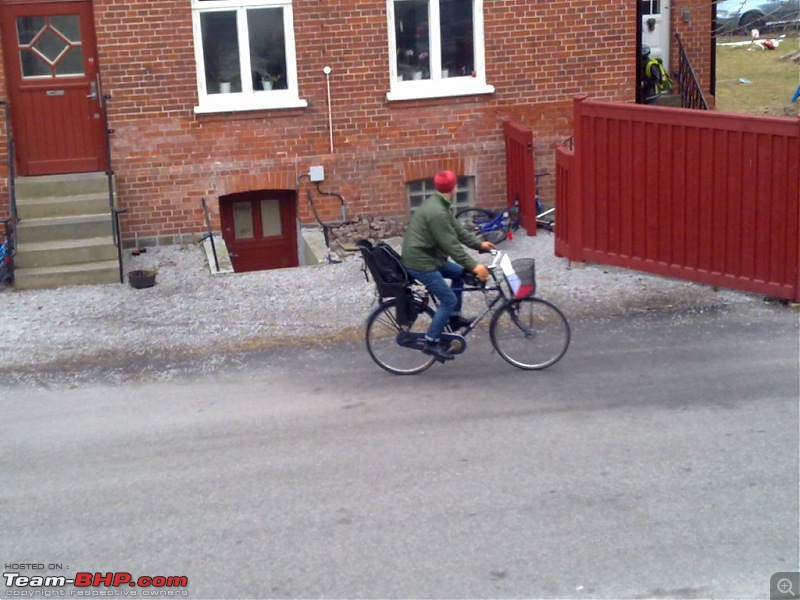 Business with Pleasure in the City of Ideas : Lund, Sweden-03-man-house-leaving-work-his-bicycle.jpg