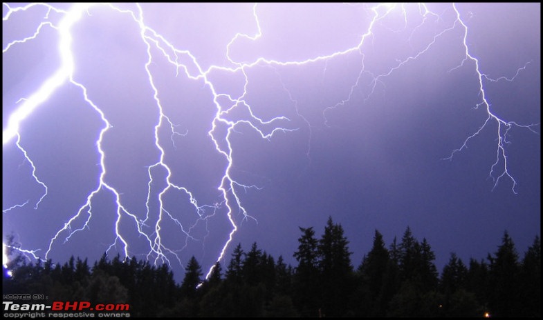 Swifted : Nelliyampathy via Valparai-lightning_large.jpg