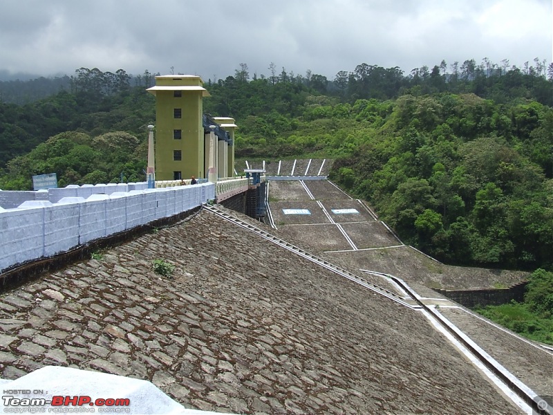 White Lightning strikes Valparai-54.jpg