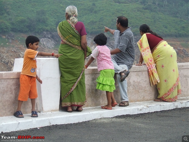 White Lightning strikes Valparai-61.jpg