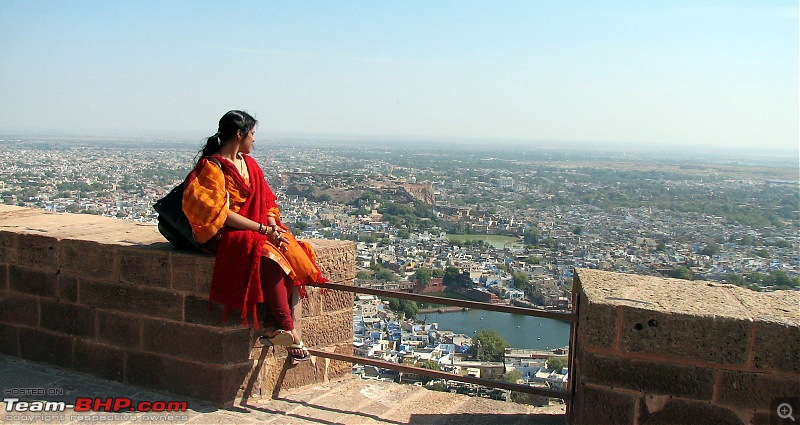 A Rajasthan Photolouge - Trip down memory Lane-enjoyin-view-meh-roof.jpg