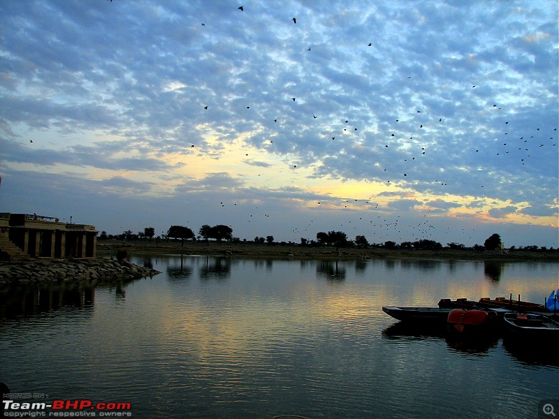 A Rajasthan Photolouge - Trip down memory Lane-gadisar-lake-dusk.jpg