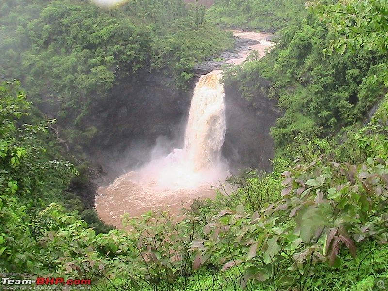 Monsoon Magic...with a touch of Deja Vu-dabhosa-falls-2008.jpg