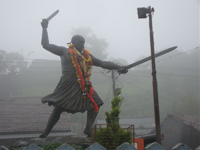 Monsoon Break : Hills, waterfalls and temples!-17bajiprabhu.jpg