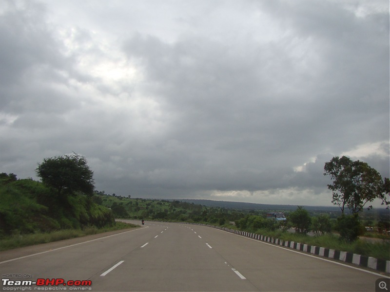 Monsoon Break : Hills, waterfalls and temples!-5nh4tohubli.jpg