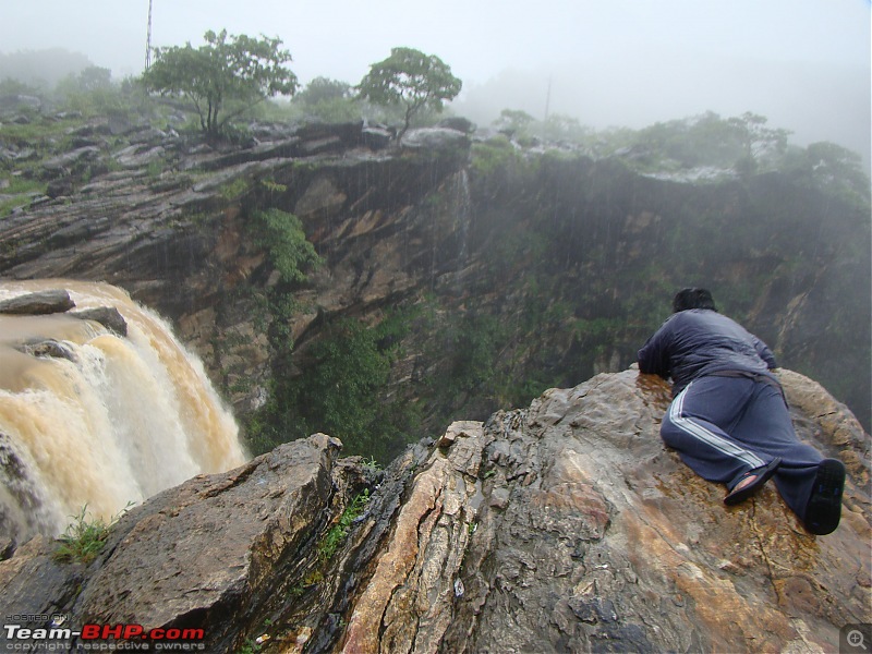 Monsoon Break : Hills, waterfalls and temples!-11jogtop.jpg