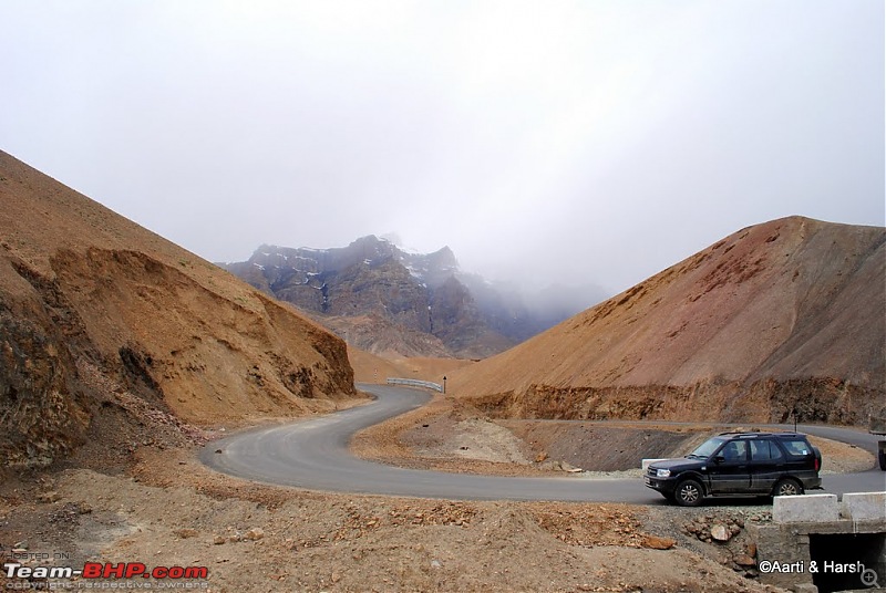 4500 km, Two Idiots & a Wild Safari in Ladakh-109_approaching-namiki-la.jpg