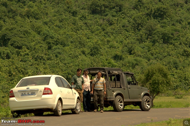 Nobody can assure you a Tiger, and thats the fun of it - Team BHP meet at Tadoba !-gypsy-fiesta.jpg