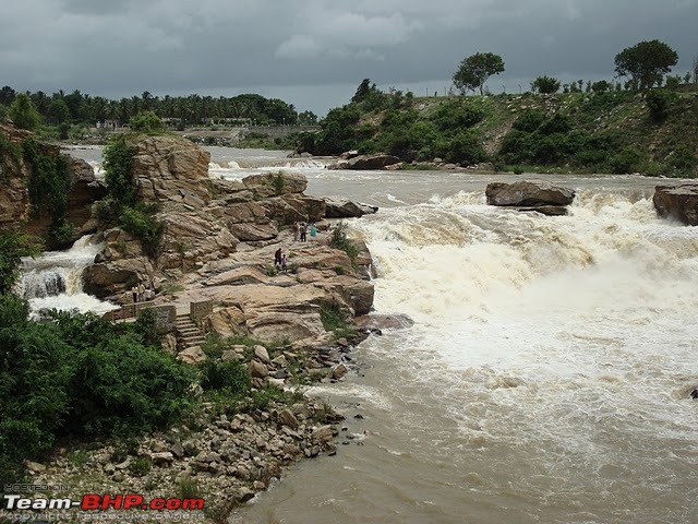 Chunchanakatte Falls-dsc02776.jpg