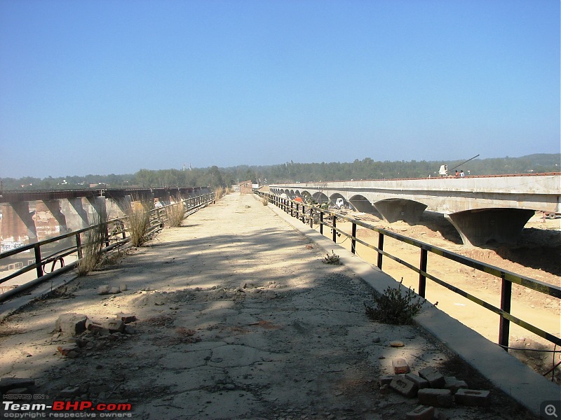 Rajdhani, City Of Temples, Govt in Exile & a culture that is trying hard to survive-mcleodganj-619rasta4.jpg