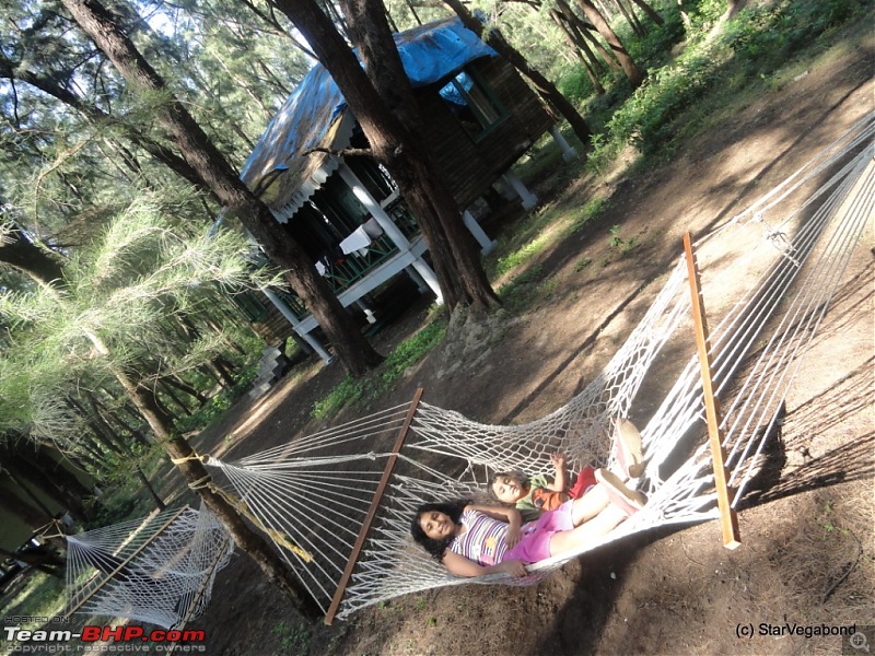 Micro-Travelogue : Devbagh Beach Resort at Karwar-043-after-lunch-activity.jpg