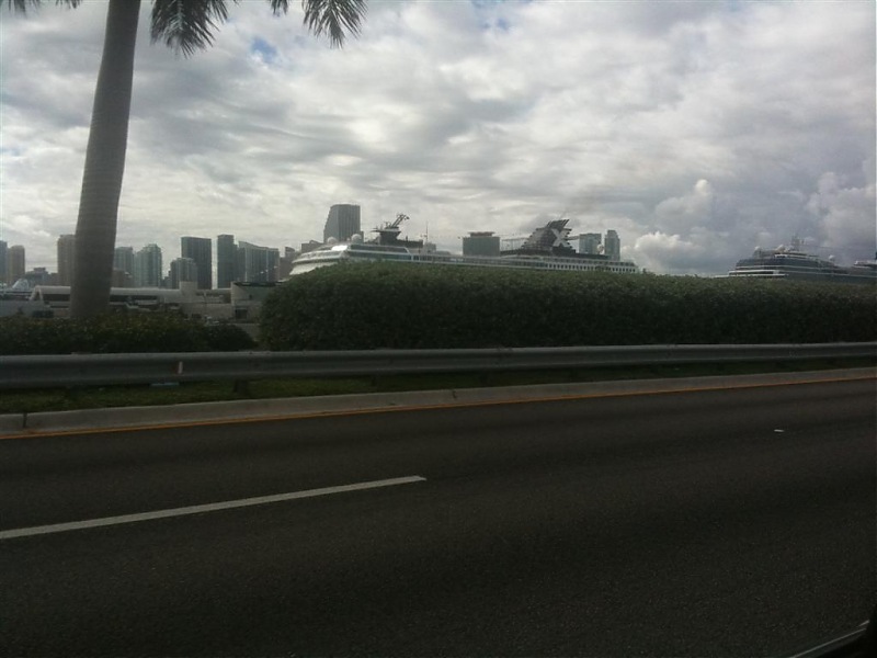 USA - 7 States - North to South - Welcome to Miami.-perveez-iphone-970-large.jpg