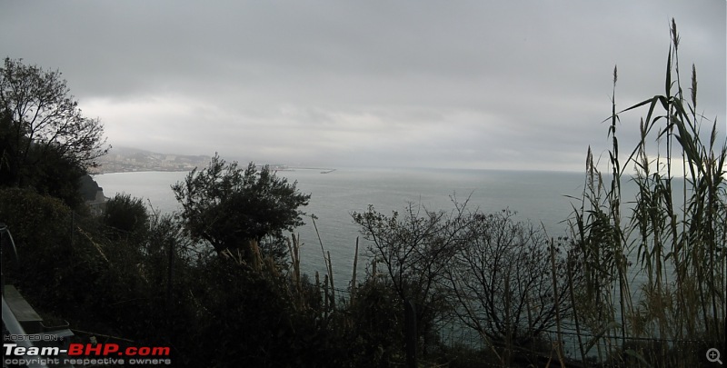 A different coastal drive - Milano to Rousset.-2_just_genova_pano.jpg