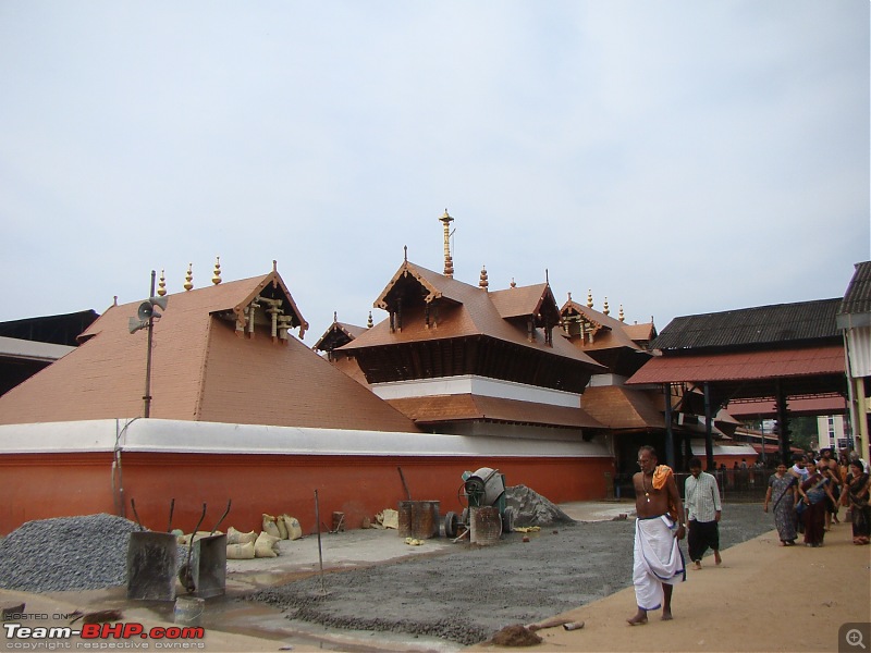Southern Odyssey : 5000 kms through South India-4-guruvayoor-side-view.jpg