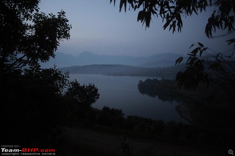 Bhandardara Getaway-dawnbreak_from_anandvan.jpg