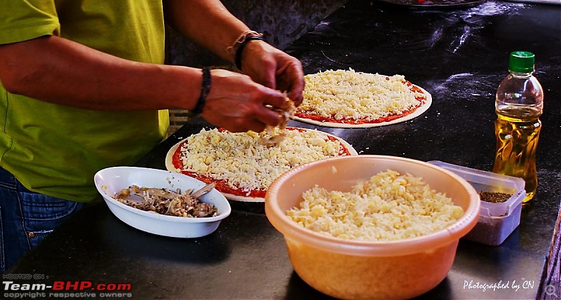 An incredible road trip to the Pearl of the Orient  Goa-23-wood_oven_pizza.jpg