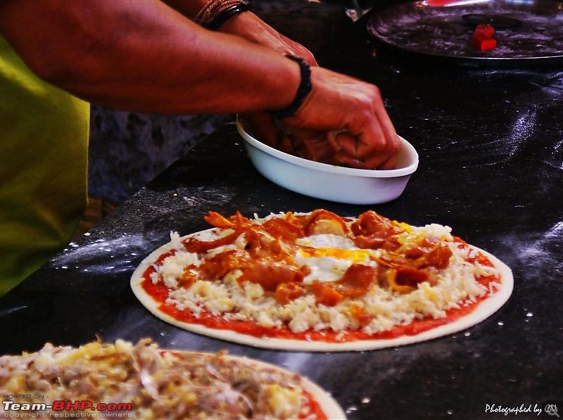 An incredible road trip to the Pearl of the Orient  Goa-27-wood_oven_pizza.jpg