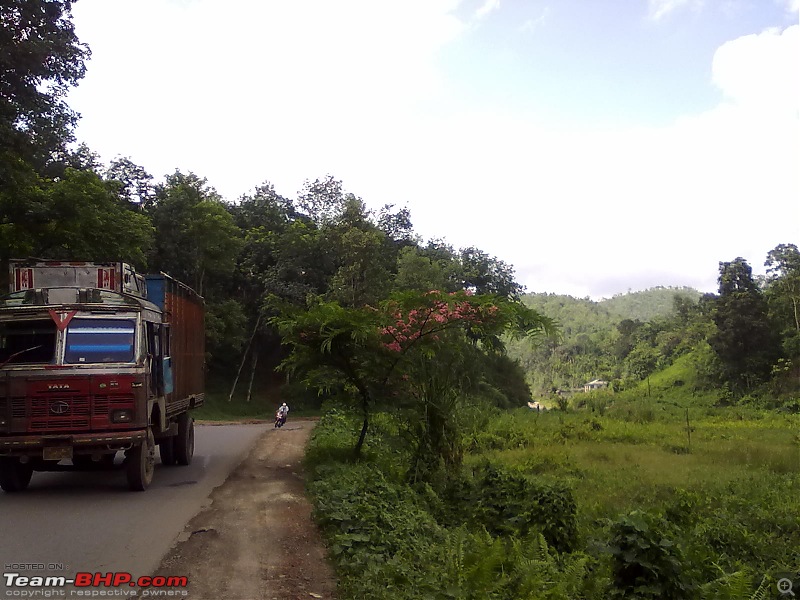 ₪ On the Road: Guwahati - Shillong [photologue]-30052010146.jpg